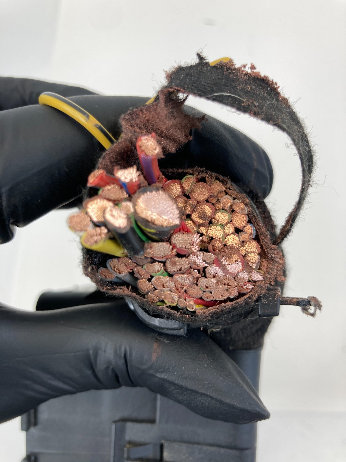 1998-2004 Audi A6 A6 Quattro Interior Inner Side Fuse Box Fusebox Relay OEM