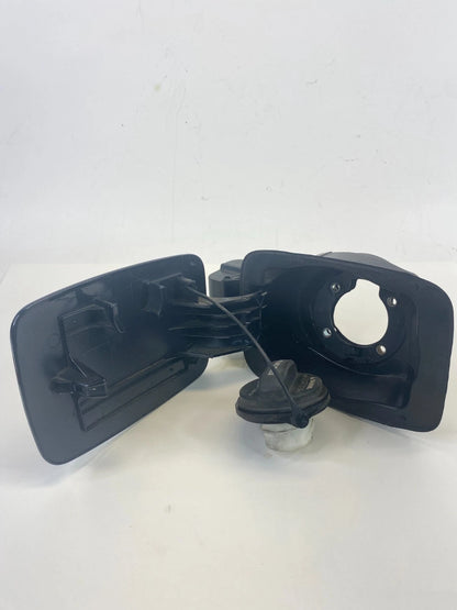 2011-2015 Hyundai Sonata Fuel Filler Door Gas Lid Cover w/ Cap 69510-3S000 OEM