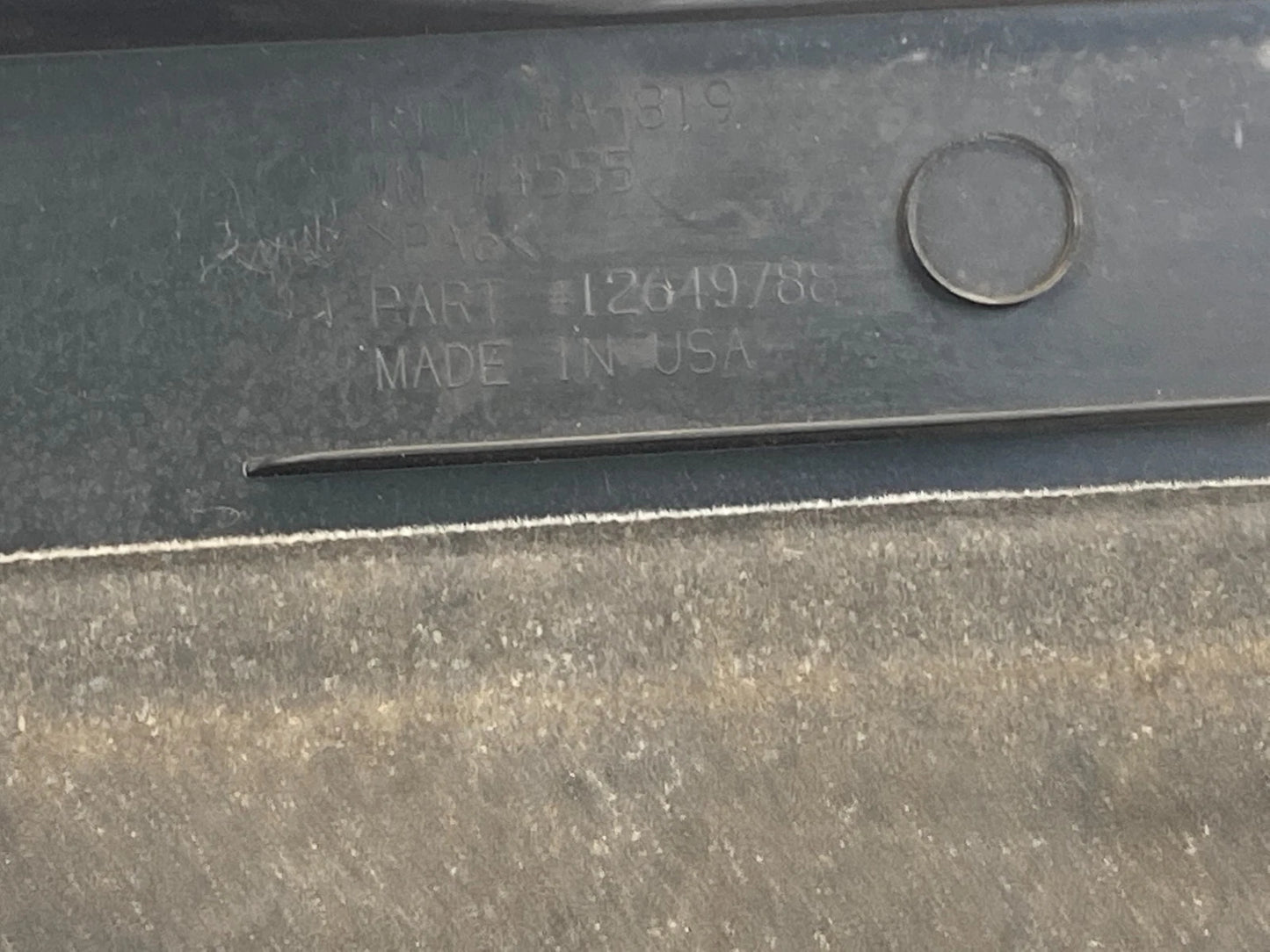 2010-2016 BUICK LACROSSE 3.6L V6 A/T ENGINE COVER MOTOR TOP TRIM 12649788 OEM