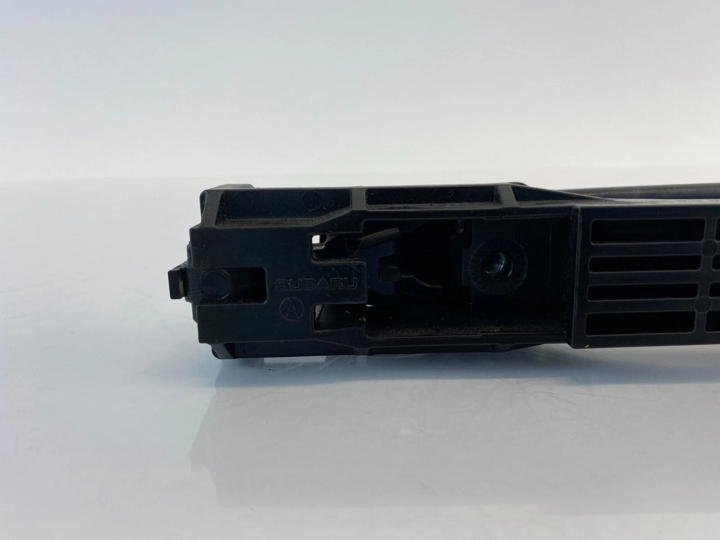 2010-2014 SUBARU LEGACY REAR RIGHT SIDE EXTERIOR DOOR HANDLE ASSEMBLY RR RH OEM