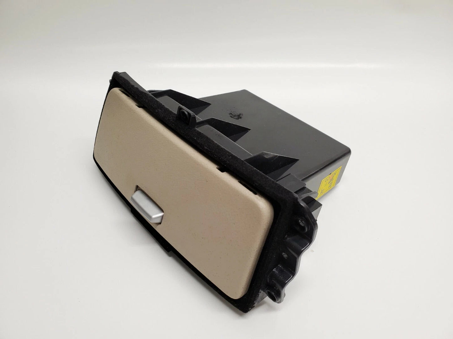 06-10 HYUNDAI AZERA CENTER DASH STORAGE CONSOLE ASHTRAY COMPARMENT 84745-3L100