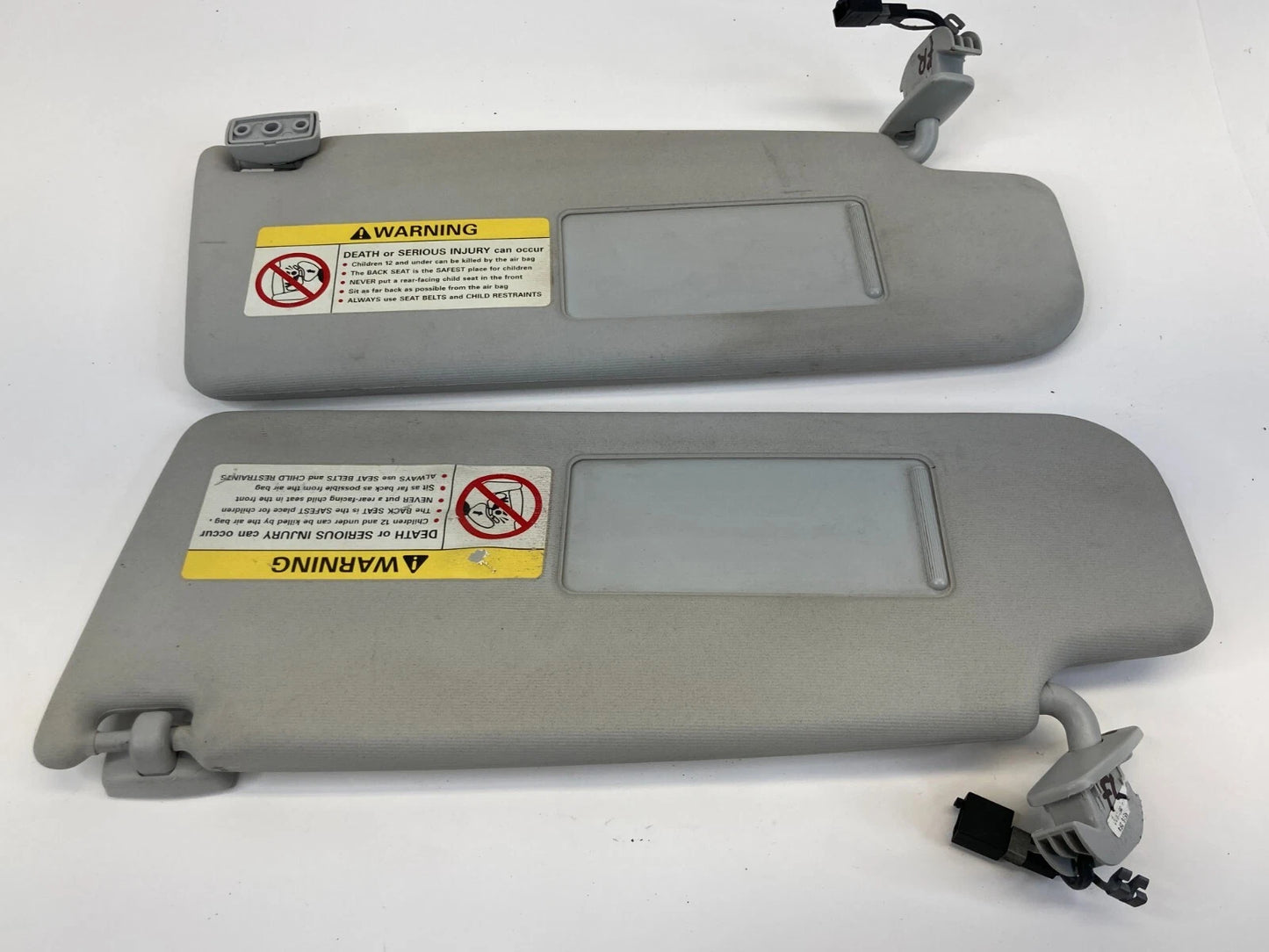 2001-2005 VOLKSWAGEN NEW BEETLE FRONT SUN VISOR SET LEFT RIGHT PAIR ASSEMBLY OEM