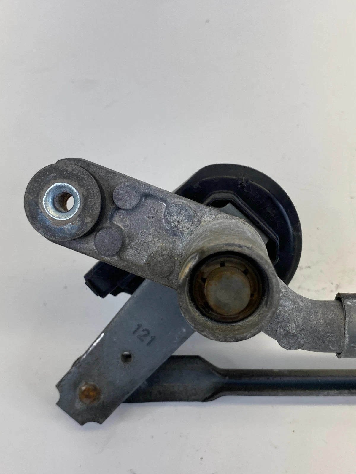 11-14 HYUNDAI SONATA WINDSHIELD WIPER MOTOR LINKAGE TRANSMISSION OEM 98110-1U000