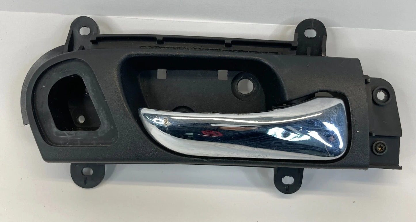 2003-2007 HONDA ACCORD FRONT PASSENGER RIGHT INTERIOR DOOR HANDLE 68614AA OEM
