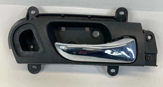 2003-2007 HONDA ACCORD FRONT PASSENGER RIGHT INTERIOR DOOR HANDLE 68614AA OEM