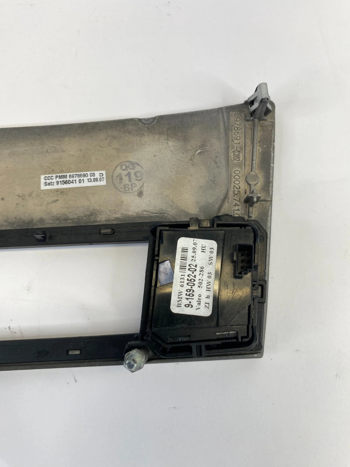 08-10 BMW 528i 550i 08 535XI CENTER DASH CONSOLE TRIM PARKING HEATED SEAT SWITCH