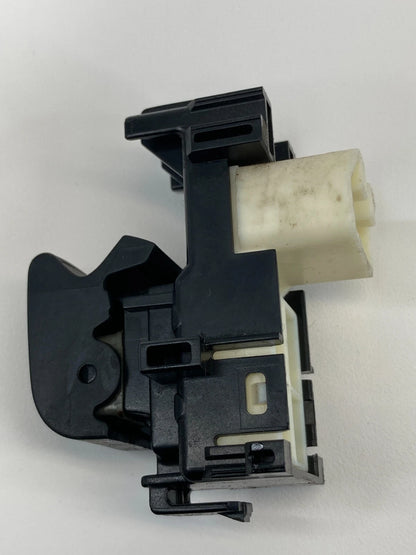09-22 TOYOTA COROLLA 06-18 RAV4 REAR RIGHT SIDE DOOR POWER WINDOW BUTTON SWITCH