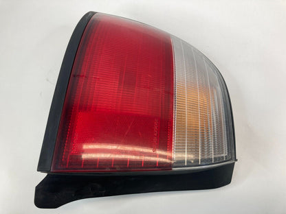 1996 1997 Honda Accord Sedan 4-DR Trunk Left Outer Tail Light Taillight 043-1285