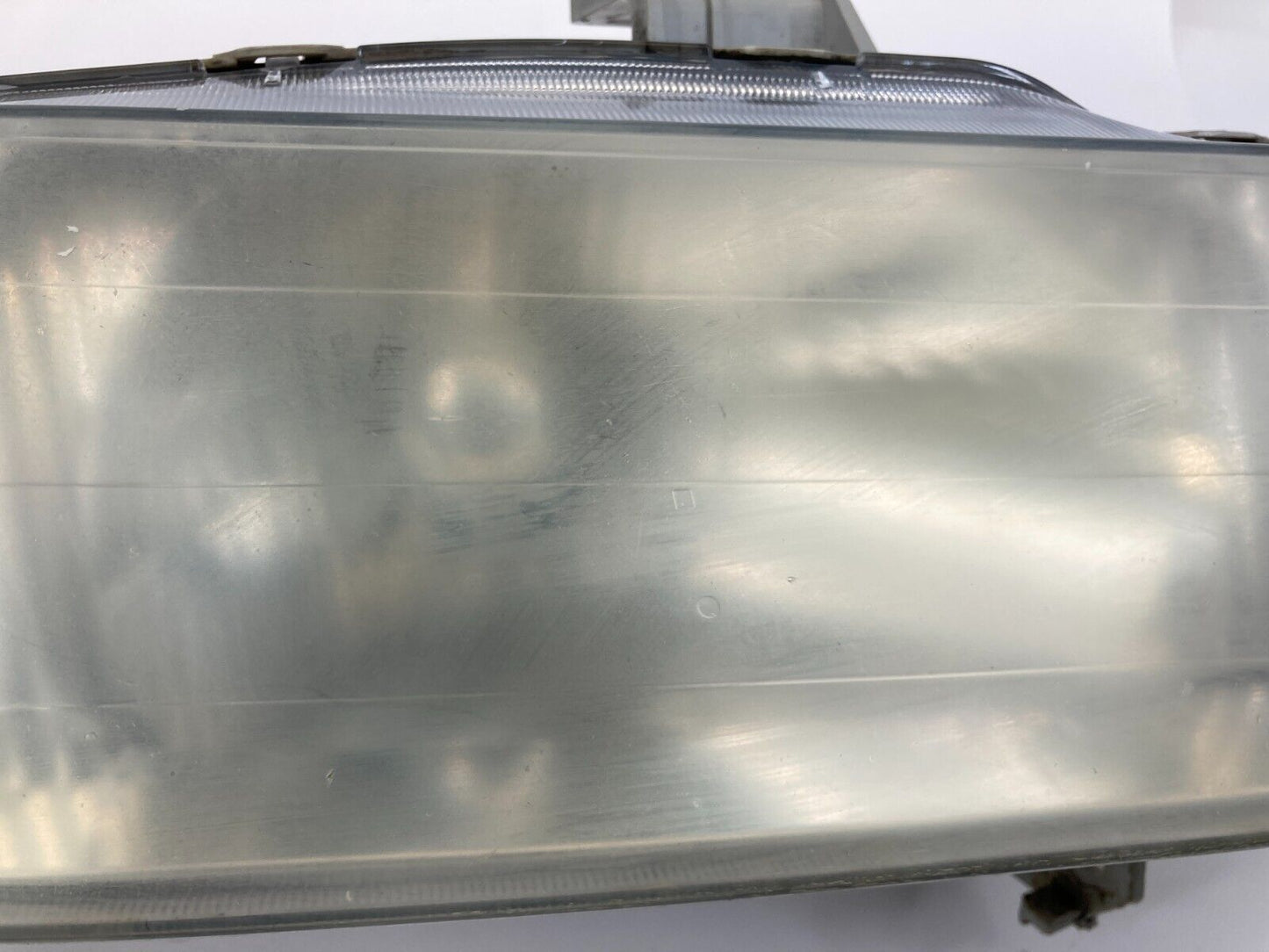 1999-2004 Honda Odyssey Front Right Passenger Headlight Headlamp OEM