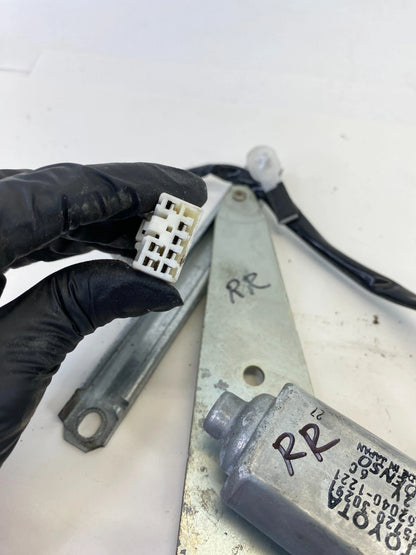 1998-2005 LEXUS GS300 REAR RIGHT SIDE DOOR WINDOW MOTOR REGULATOR 85720-30291