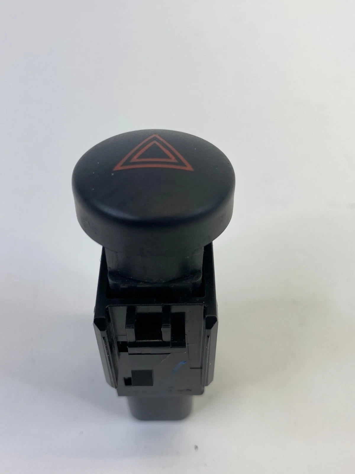 2003-2008 Pontiac Vibe Hazard Warning Control Switch Button 157962 OEM