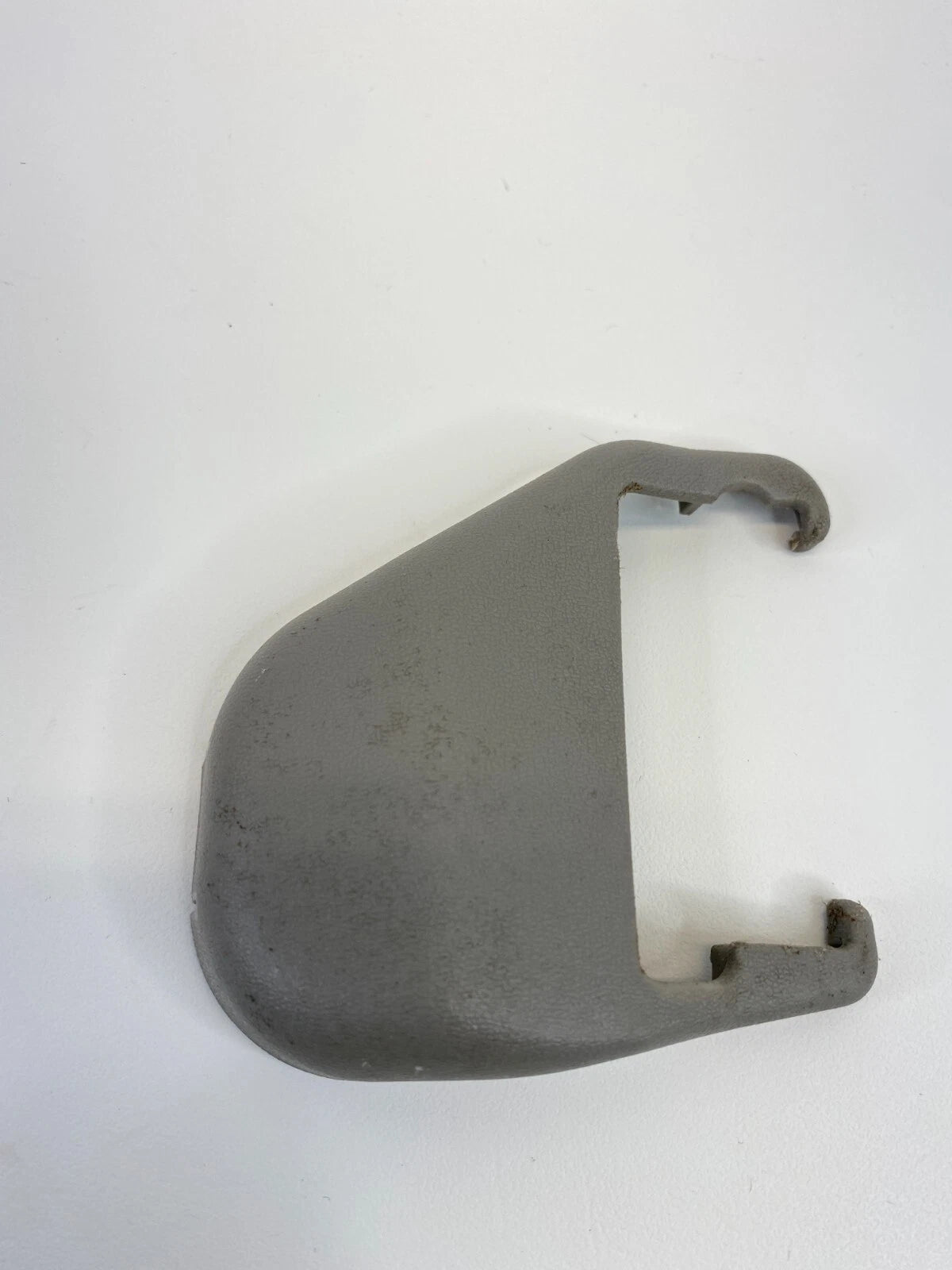 2002 2003 LEXUS ES300 FRONT LEFT DRIVER SEAT TRACK END COVER CAP TRIM OEM