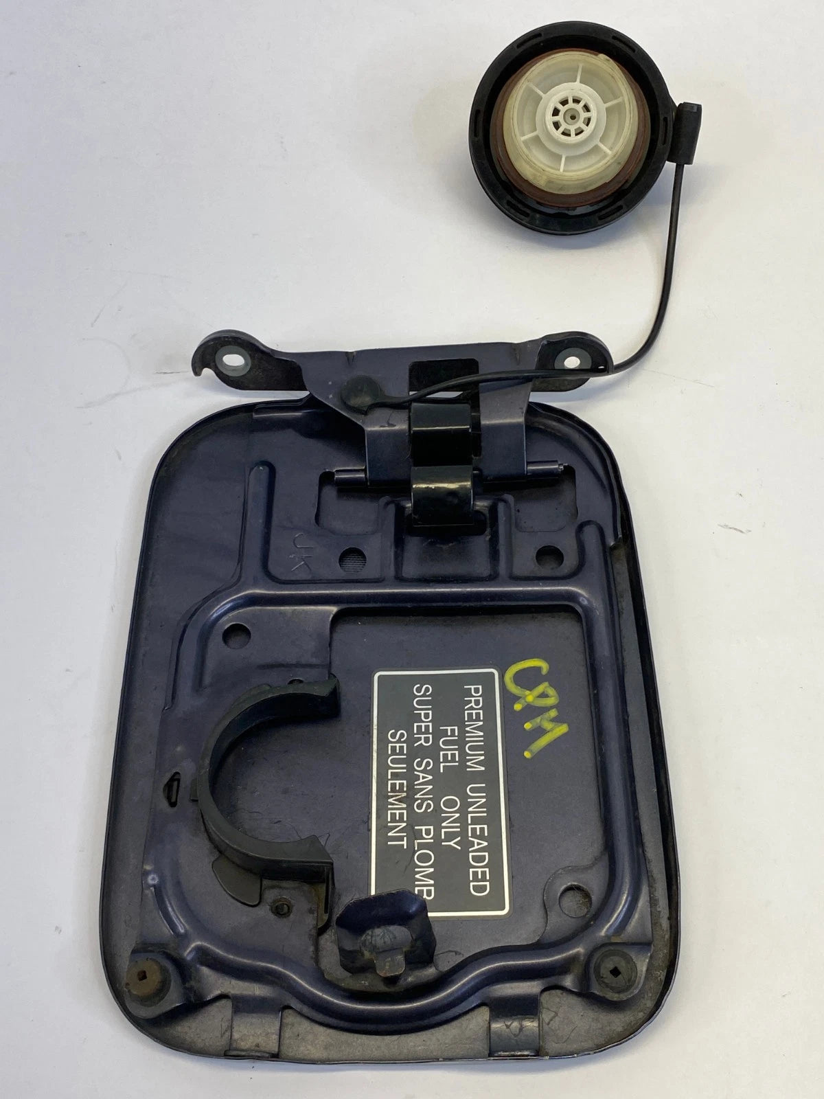 2007 2008 INFINITI G35 SEDAN RR FUEL FILLER DOOR GAS CAP ASSEMBLY OEM 17251JA00A