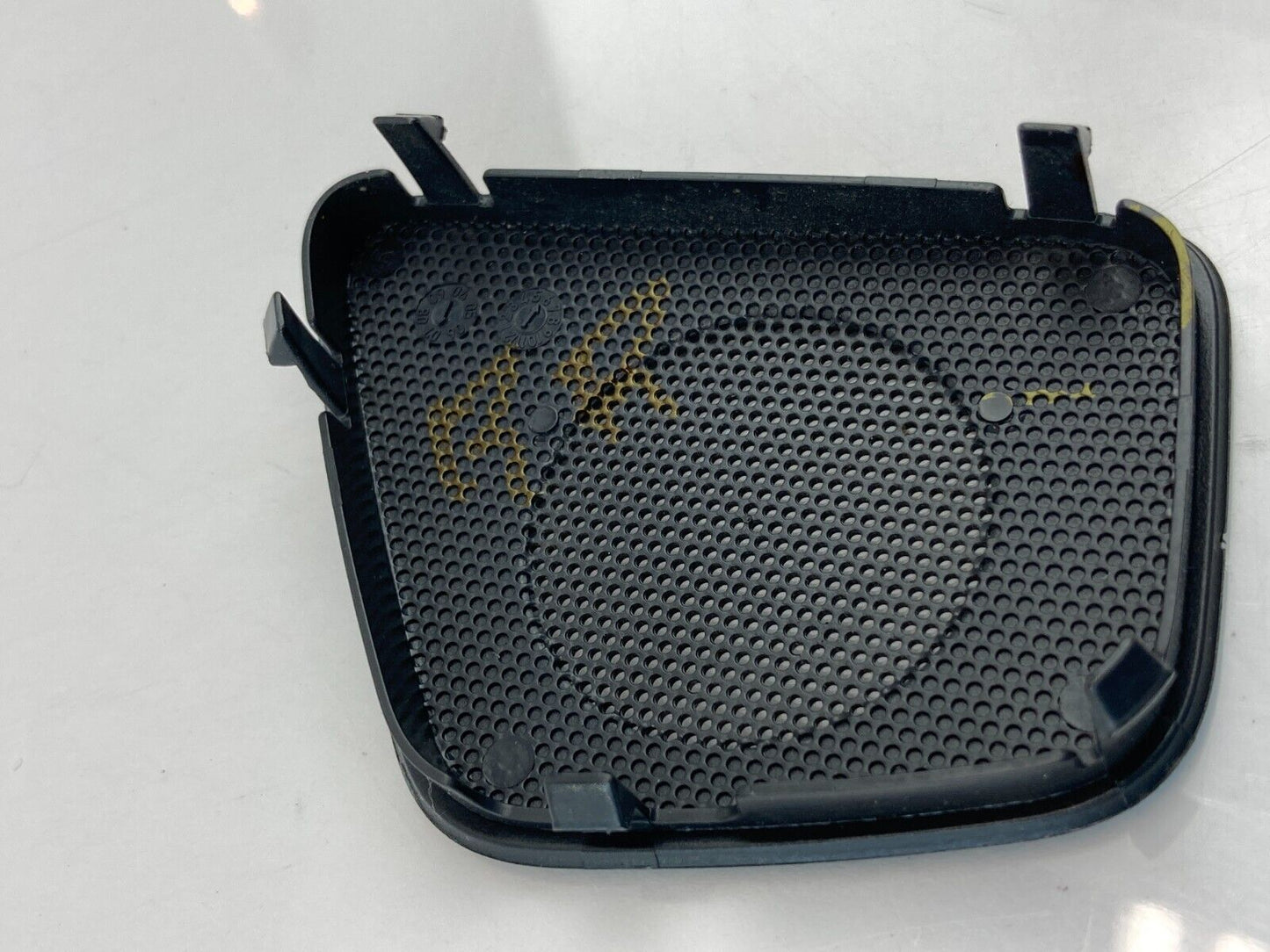 2007-2015 Audi Q7 Rear Right Passenger Iner Upper Door Tweeter Cover Grille Trim