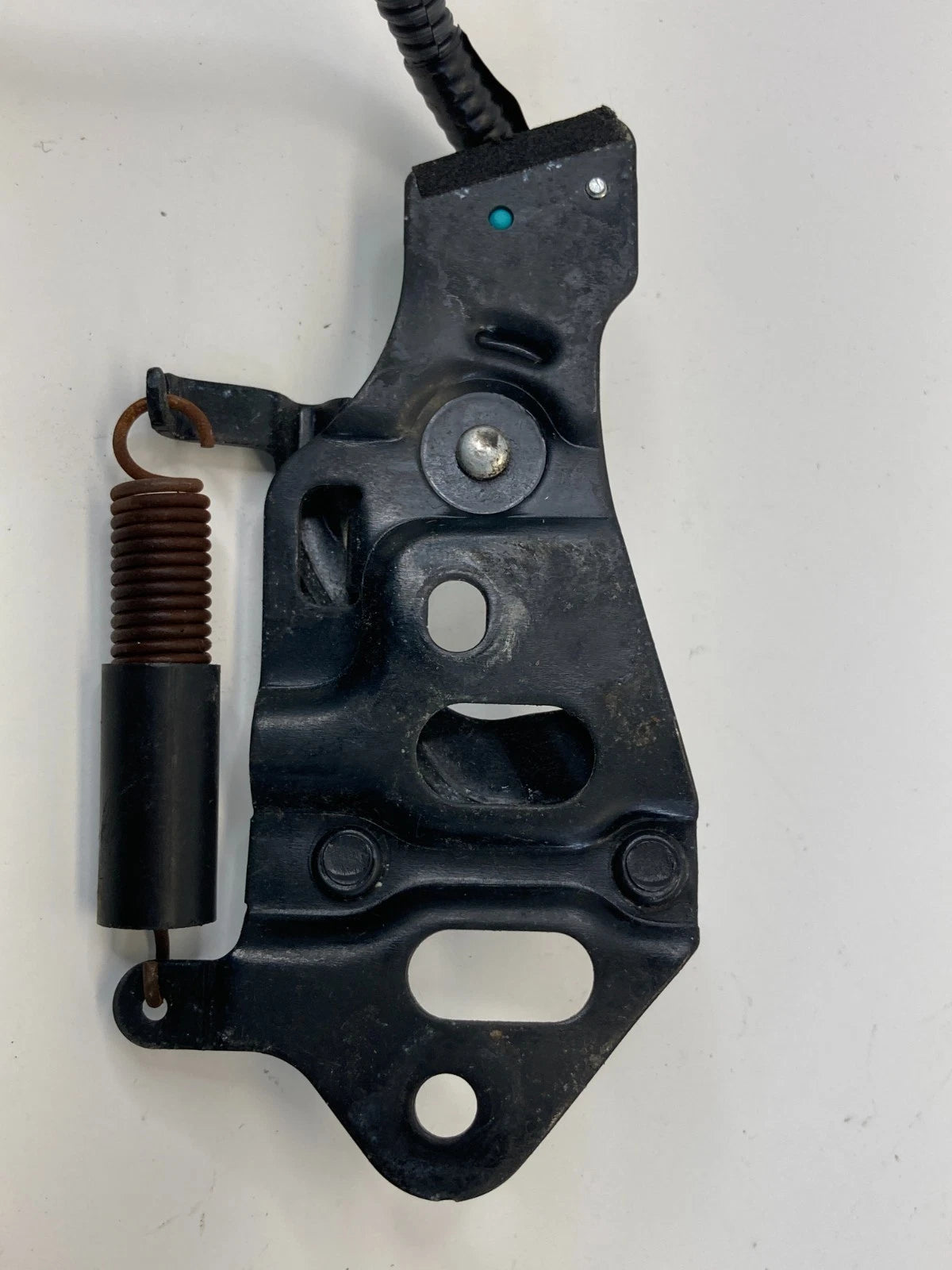 2006-11 LEXUS GS350 GS450H GS460 REAR TRUNK DECK LID LOCK LATCH STRIKE PLATE