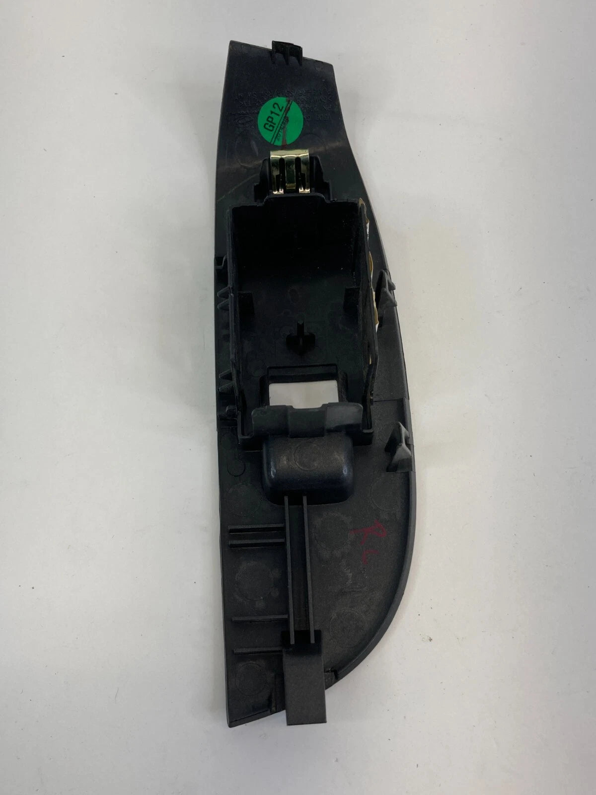 2013-2015 CHEVROLET MALIBU RR LH POWER WINDOW SWITCH BEZEL TRIM UNIT OEM 2082911