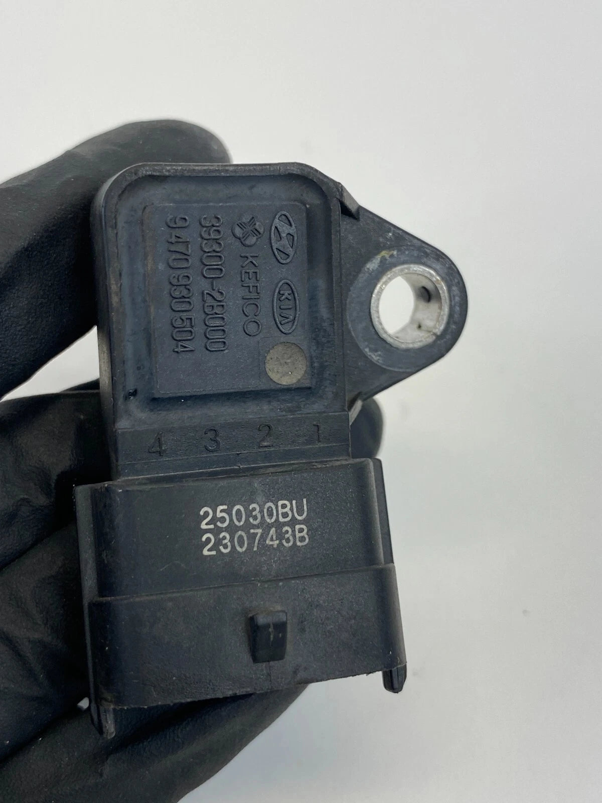 10 11 12 13 14 15 HYUNDAI TUCSON MANIFOLD PRESSURE MAP SENSOR 39300-2B000 OEM