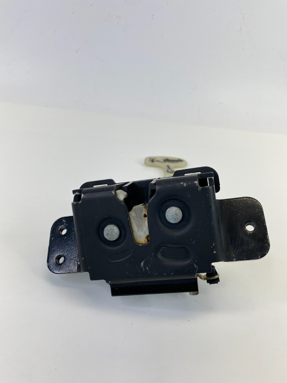 05-08 Chrysler PT Cruiser Convertible Rear Liftgate Trunk Lock Latch Actuator