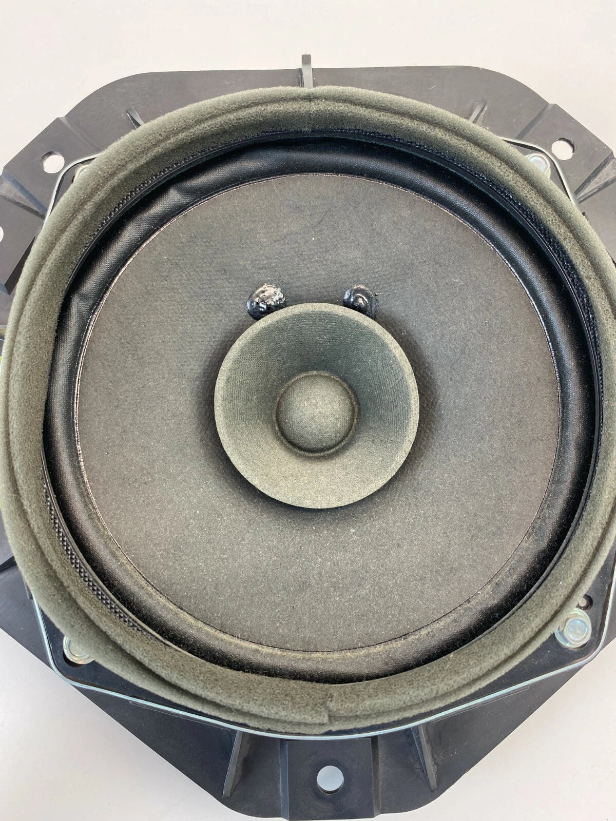 2002-2007 BUICK RENDEZVOUS REAR LEFT SIDE DOOR AUDIO SPEAKER SOUND 15223476 OEM