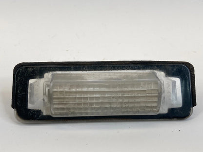 98-02 MERCEDES-BENZ E430 REAR TRUNK LICENSE PLATE LIGHT LAMP 210-820-03-56 OEM