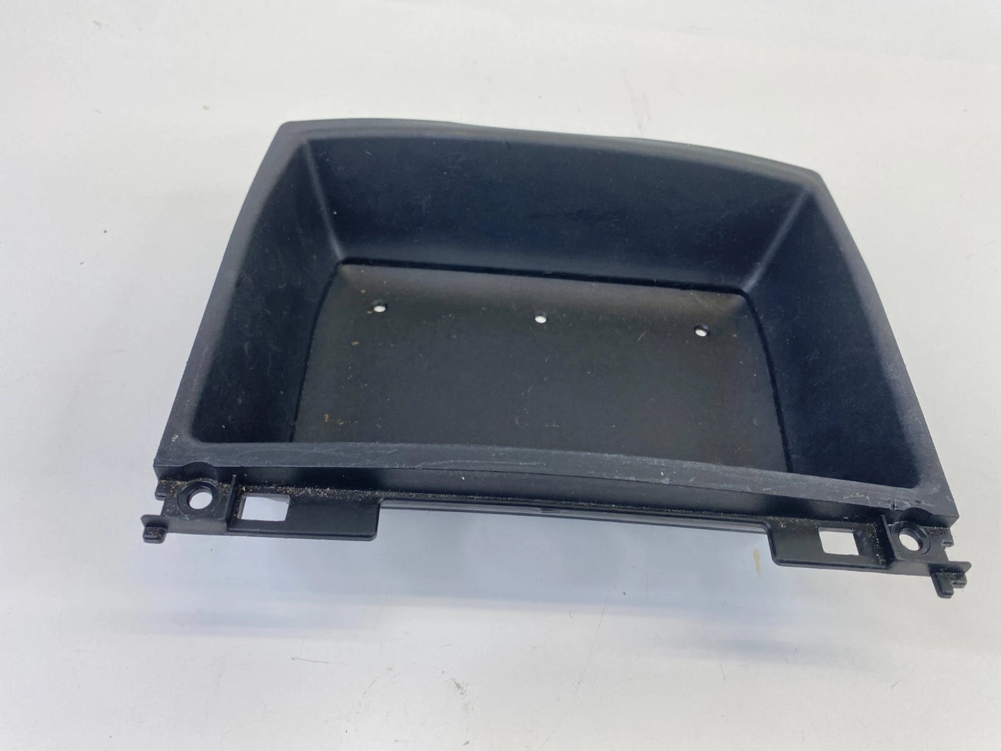 2009-2011 KIA BORREGO CENTER CONSOLE STORAGE COMPARTMENT INSERT 84680-2J010 OEM