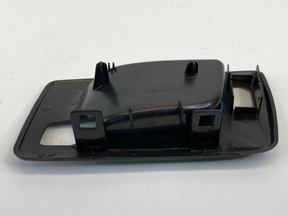 04-06 CADILLAC SRX 03-07 CTS FRONT RIGHT INNER DOOR HANDLE BEZEL TRIM 25752962