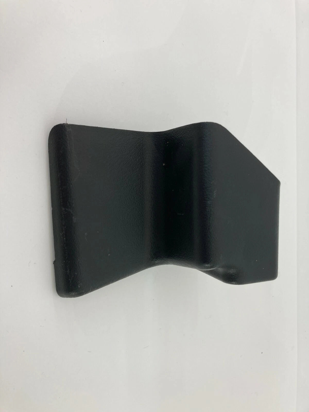 2004 2005 2006 KIA AMANTI SEDAN REAR RIGHT SIDE TRACK END COVER PANEL 885673F002