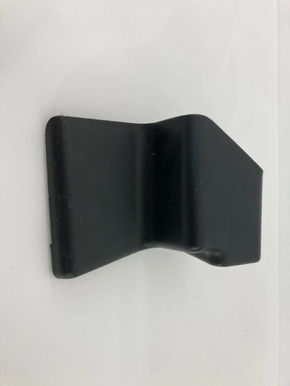 2004 2005 2006 KIA AMANTI SEDAN REAR RIGHT SIDE TRACK END COVER PANEL 885673F002