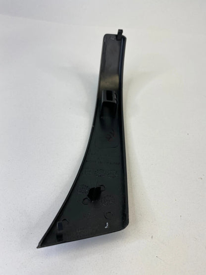 2009-2012 CHEVROLET TRAVERSE REAR RIGHT INNER DOOR PULL HANDLE COVER 15948057