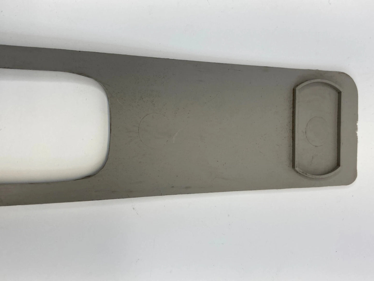 2005-2007 JEEP GRAND CHEROKEE FRONT LEFT UPPER B PILLAR PANEL COVER TRIM