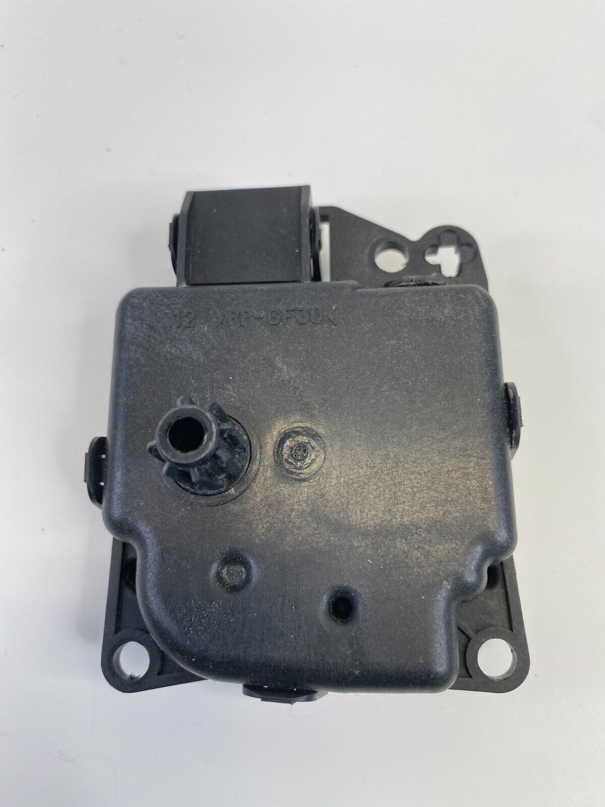 2009-2014 Volkswagen Routan HVAC A/C Heater Blend Door Flap Actuator M8679001