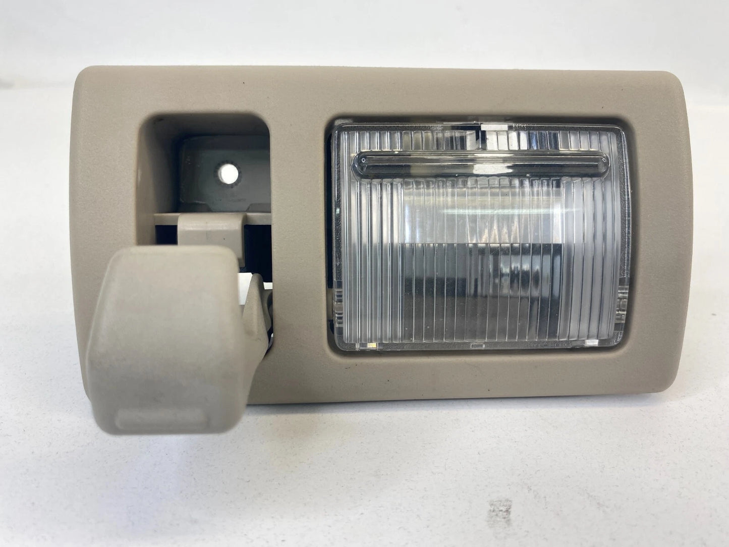 04-06 CHRYSLER PACIFICA 3RD THIRD ROW LEFT ROOF LIGHT LAMP W COAT HOOK VJ5909