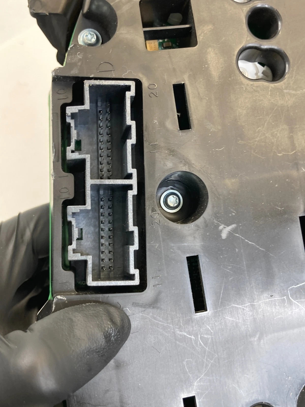 11-14 CHRYSLER 200 DASH INSTRUMENT CLUSTER SPEEDOMETER GAUGES 92.262 MILES OEM