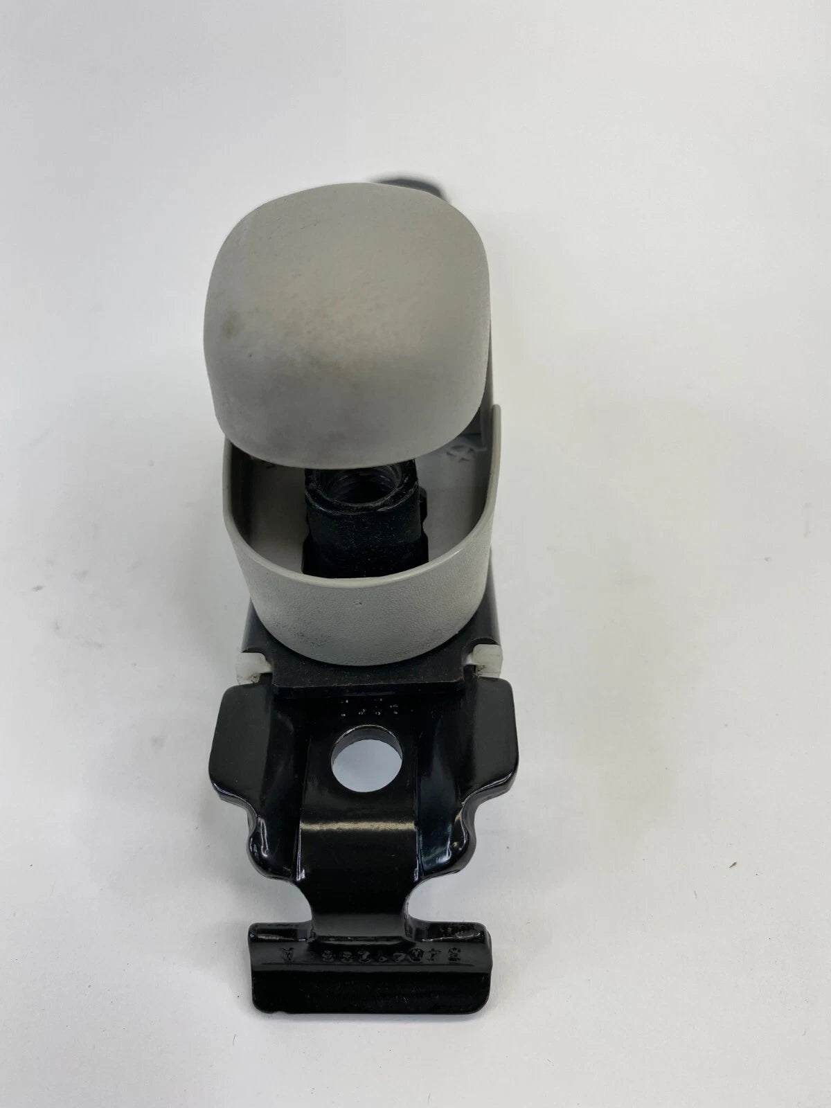 08-10 CHRYSLER TOWN & COUNTRY FRONT RIGHT SIDE SEAT BELT ADJUSTER HEIGHT OEM