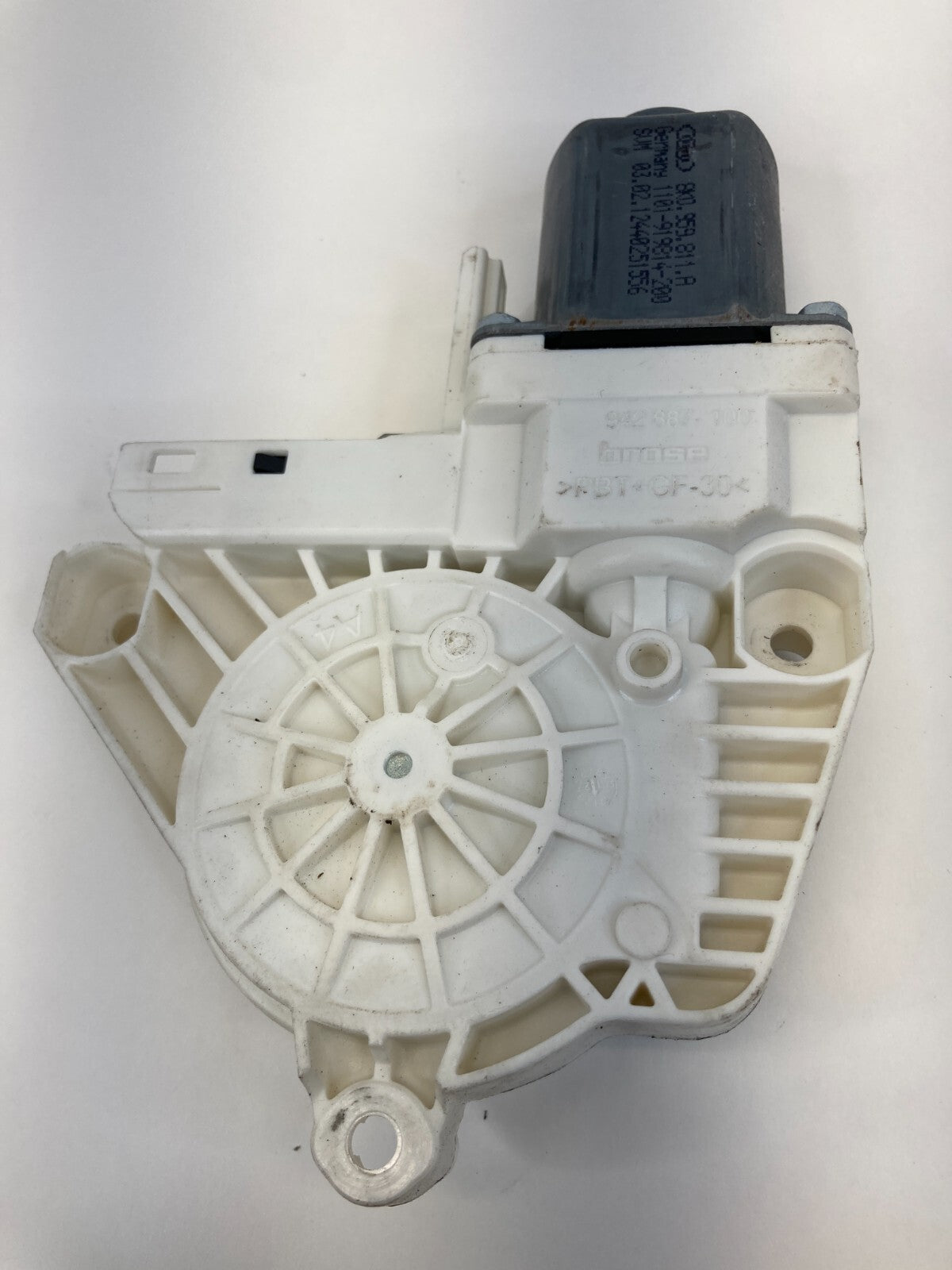 2009-2016 Audi A4 Quattro Rear Left Side Door Power Window Motor 8K0959811A OEM