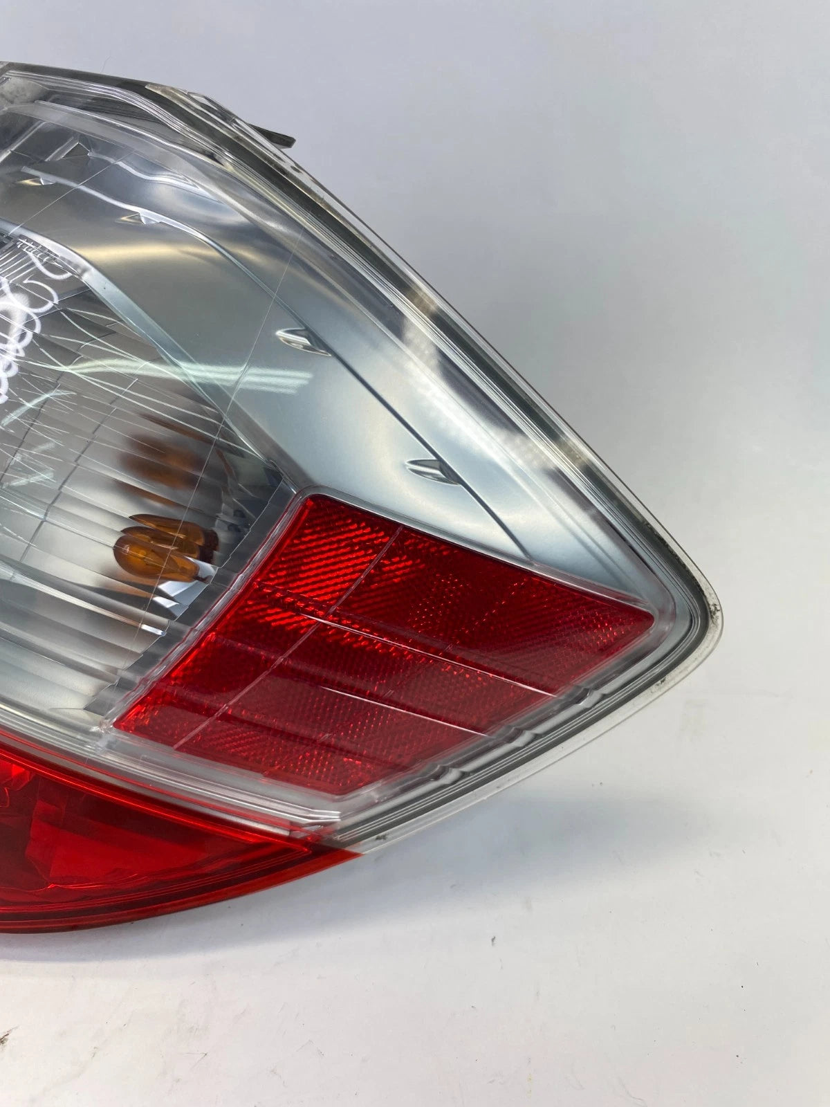 2009-2013 HONDA FIT PASSENGER RIGHT SIDE REAR TAIL LIGHT LAMP ASSEMBLY OEM