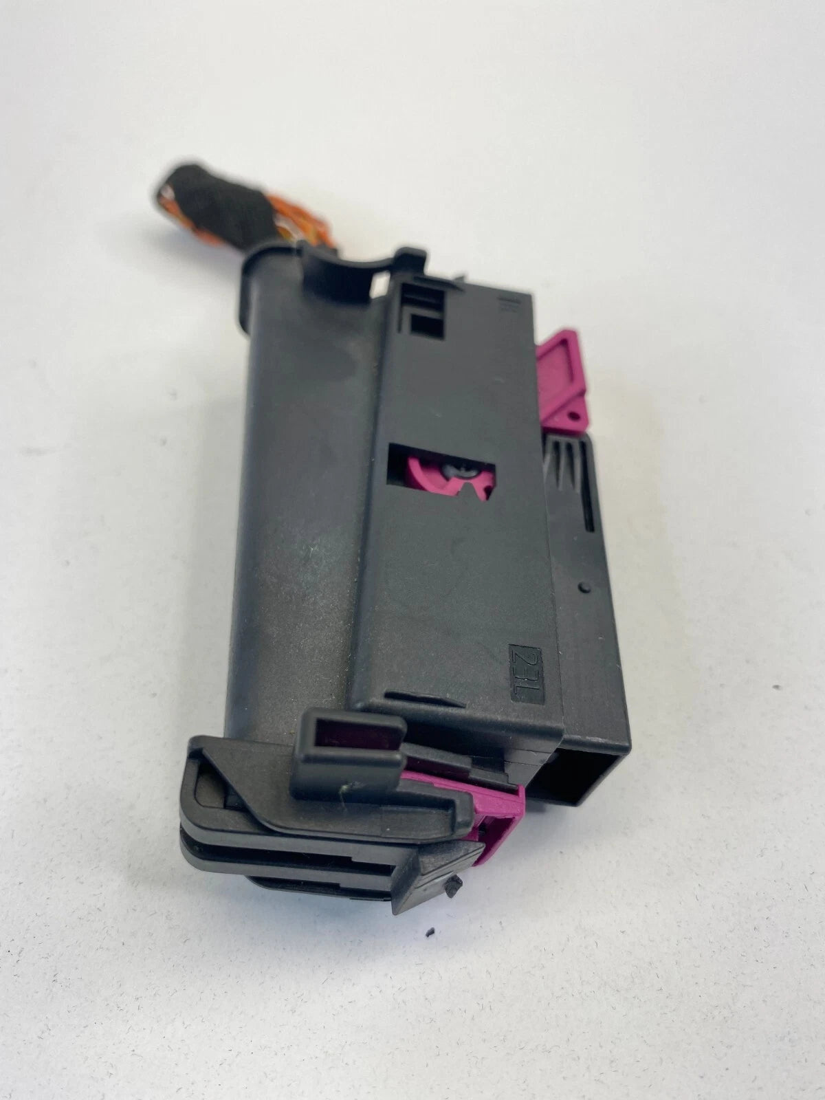 2005-2011 AUDI A6 QUATTRO FUSE BOX JUNCTION PLUG PIGTAIL CONNECTOR 4E0906230 OEM