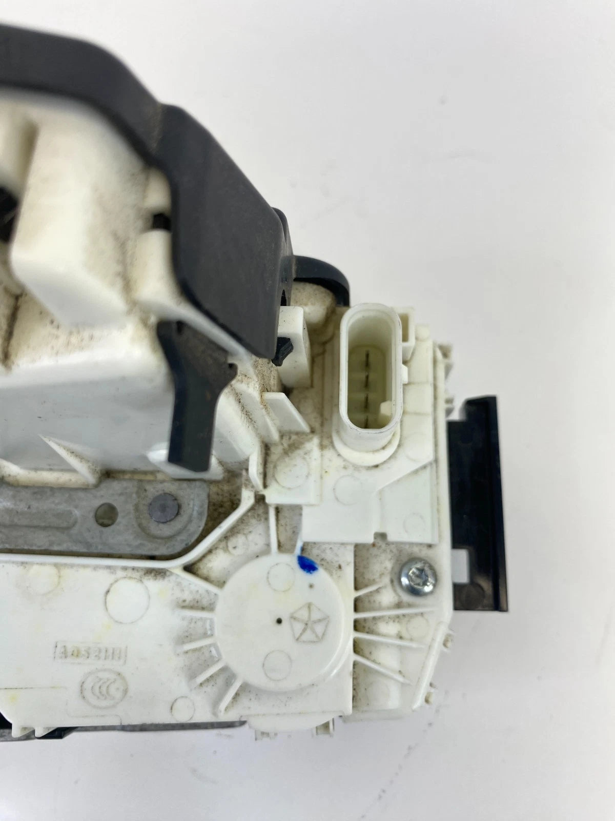 2015-2017 Chrysler 200 Rear Left Door Lock Latch Release Actuator 04589915AD