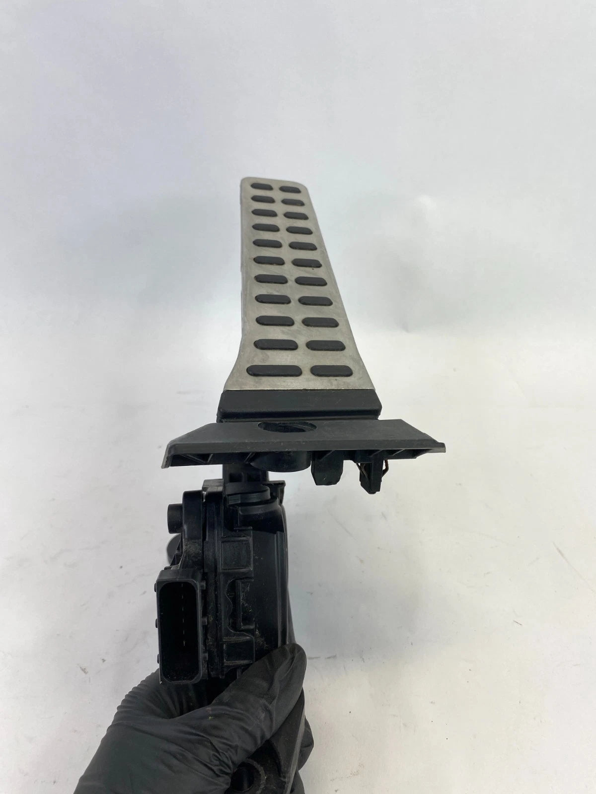 2013-2017 HYUNDAI ELANTRA GT ACCELERATOR GAS PEDAL ASSEMBLY W/ SENSOR OEM