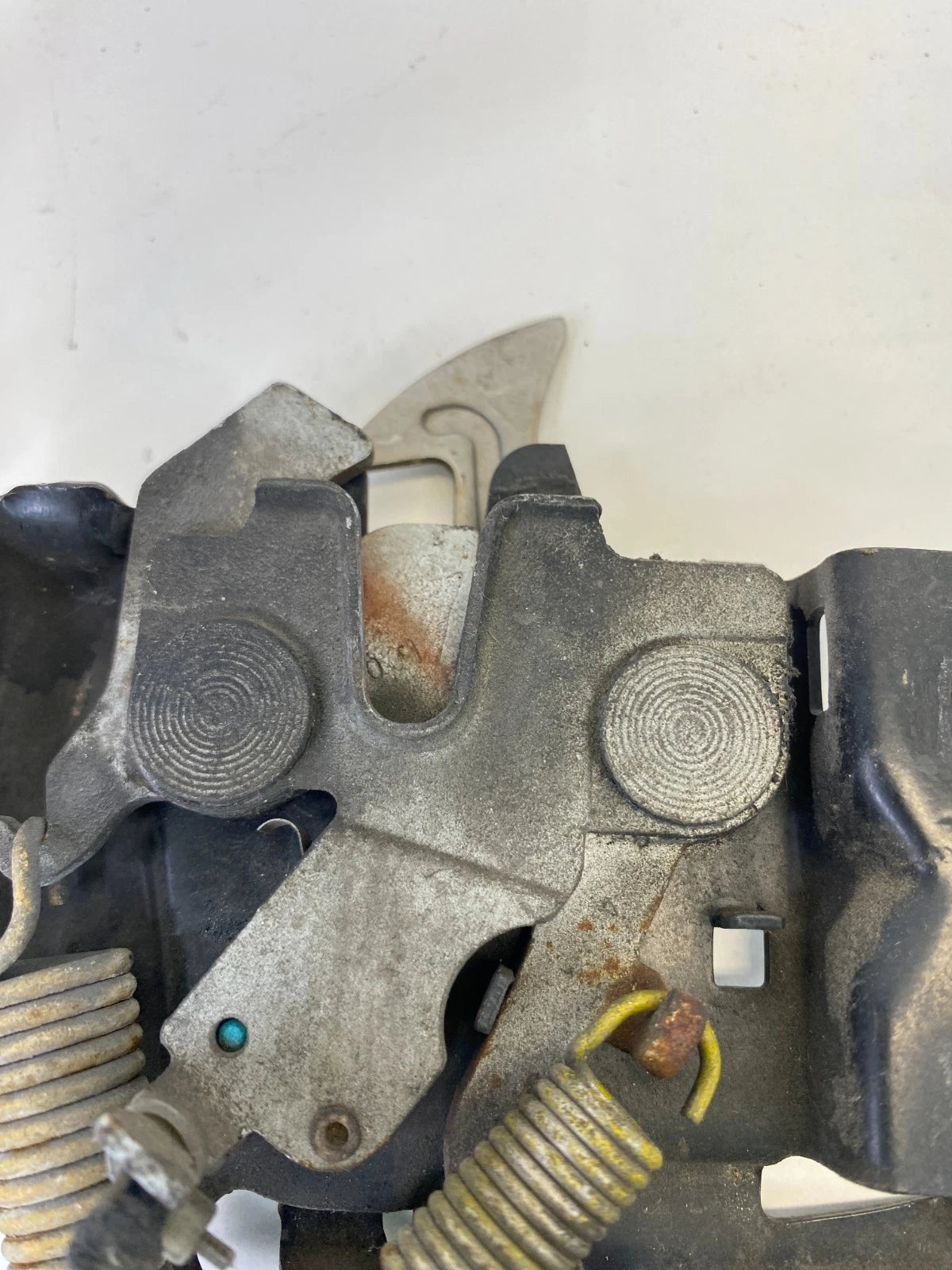 2003 2004 2005 HONDA PILOT FRONT HOOD LOCK LATCH RELEASE ACTUATOR OEM