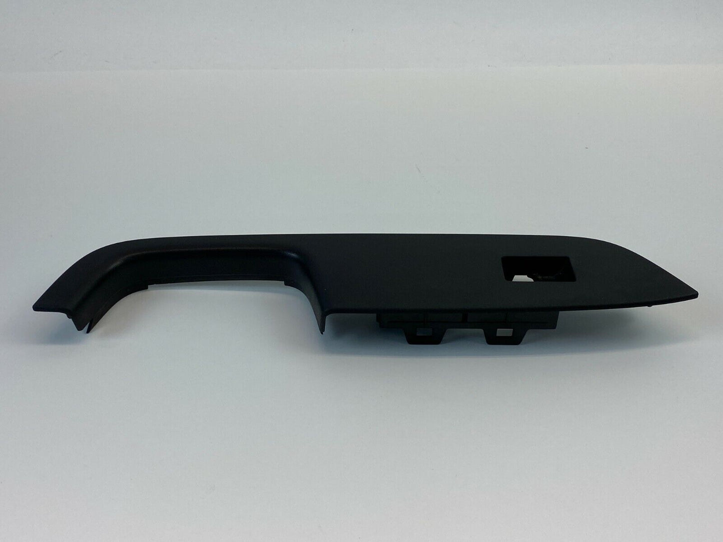 2010-2017 Chevrolet Equinox Front Right Passenger Side Power Window Switch Bezel