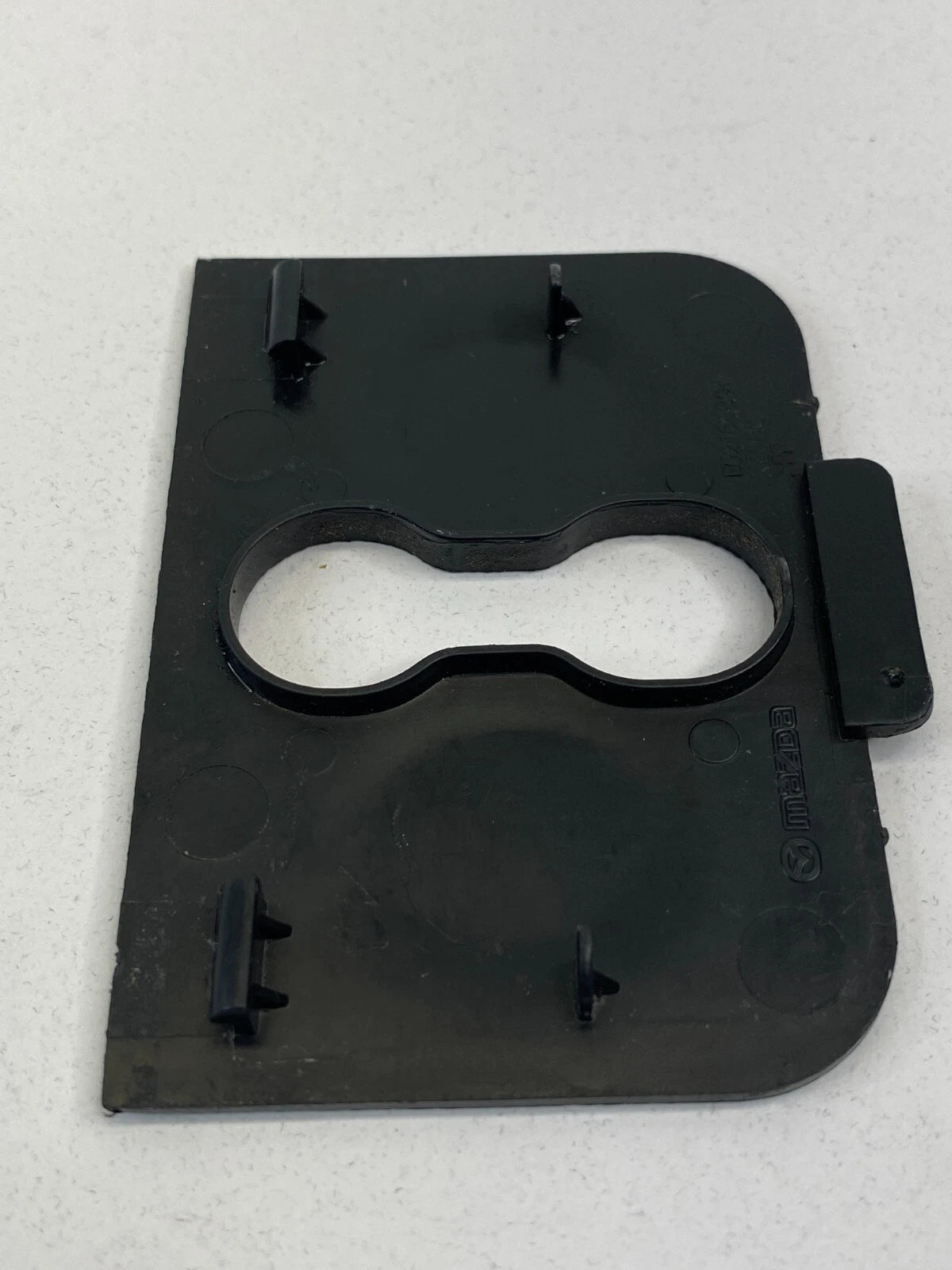 2007-2012 MAZDA CX-7 REAR INTERIOR TRUNK COMPARTMENT LOCK BEZEL OEM EG2168894