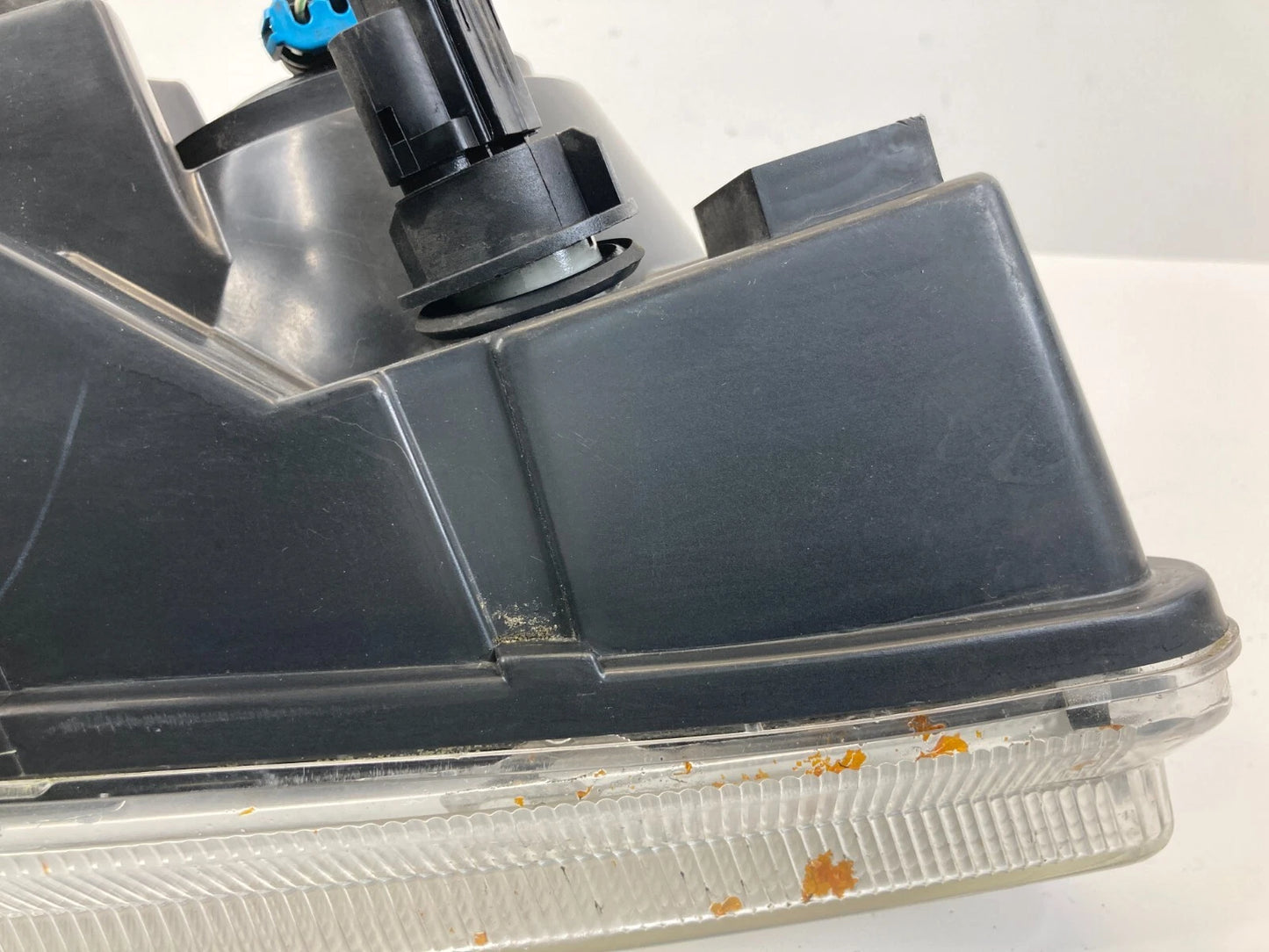 2005-2010 CHRYSLER 300 LEFT DRIVER SIDE HEADLIGHT HEADLAMP HALOGEN AFTER MARKET