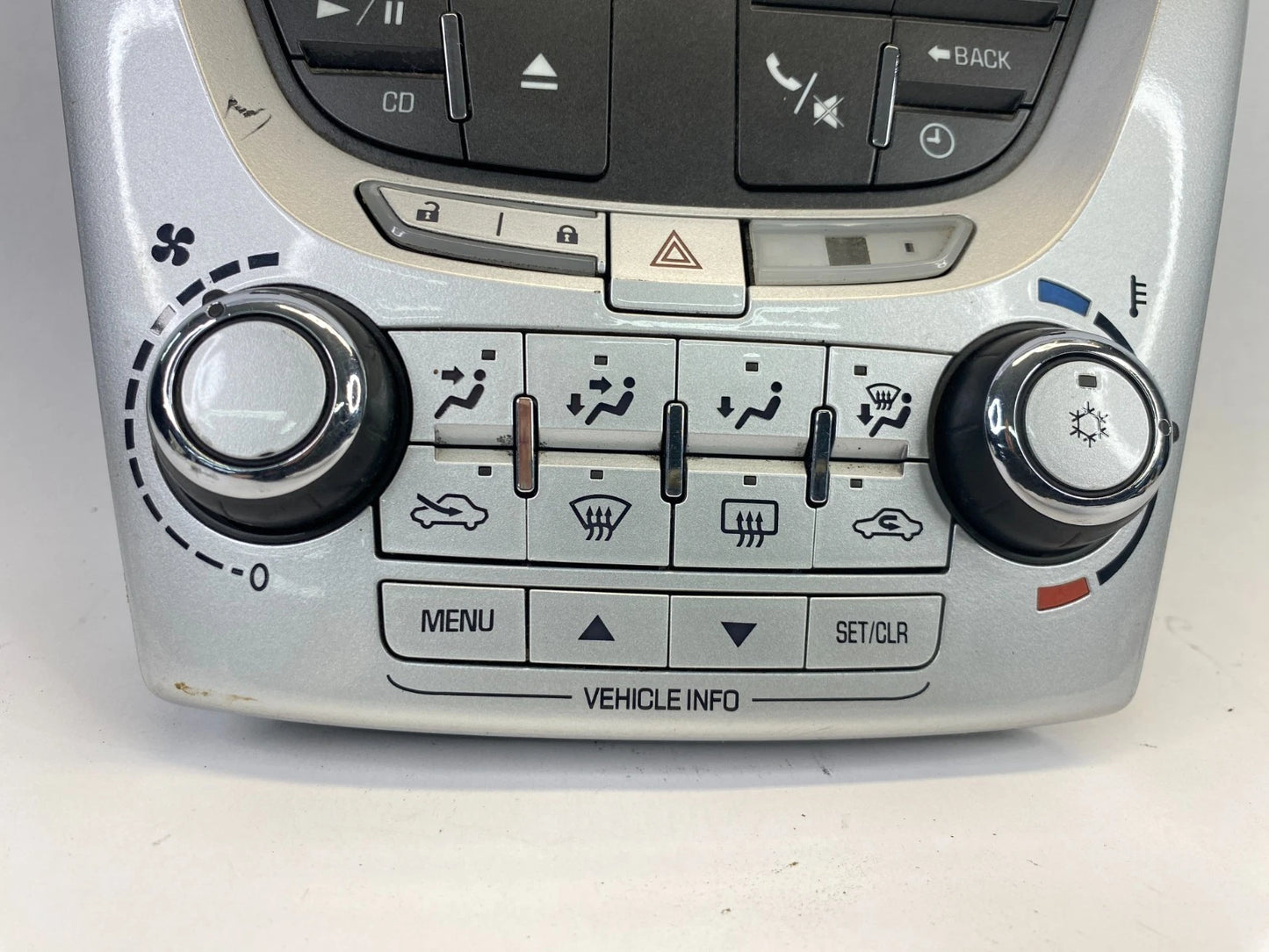 2010 2011 CHEVY EQUINOX FRONT DASH A/C CLIMATE CONTROL SWITCH W/RADIO SCREEN