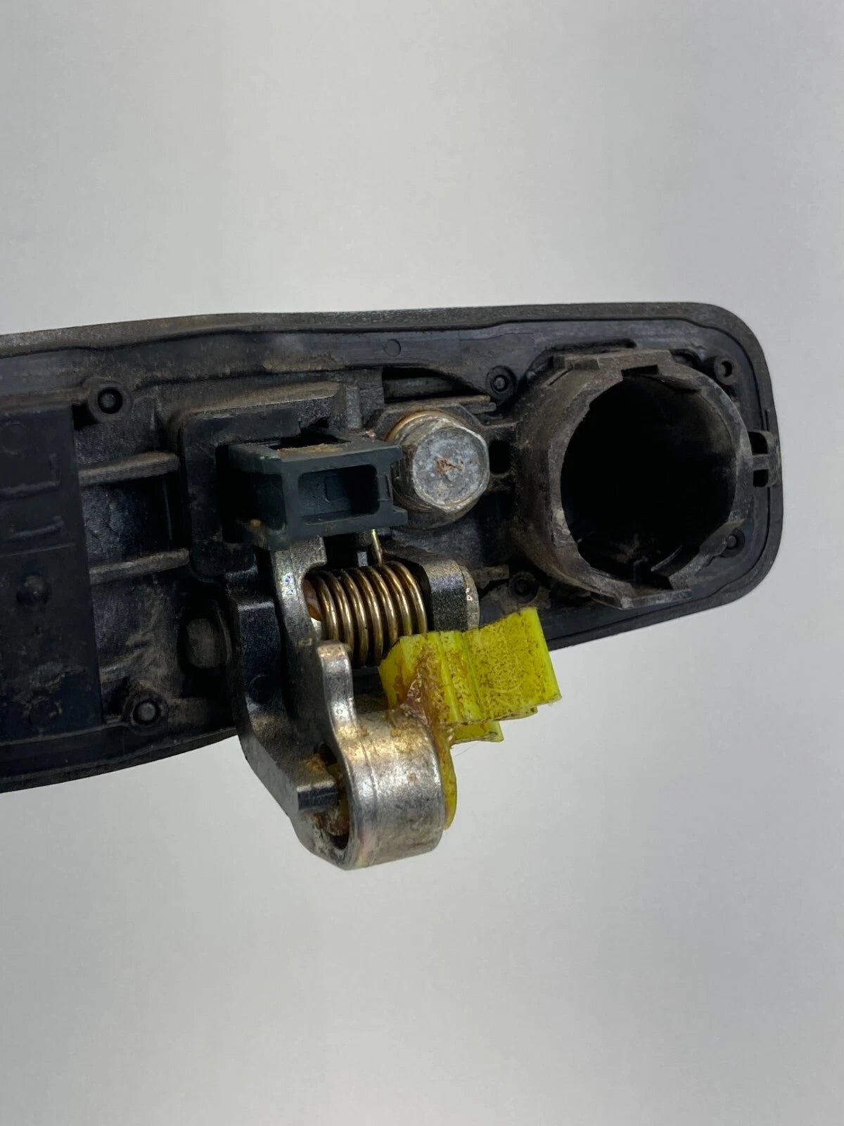 2004-2012 MITSUBISHI GALANT REAR LEFT DOOR EXTERIOR DOOR HANDLE ASSEMBLY OEM