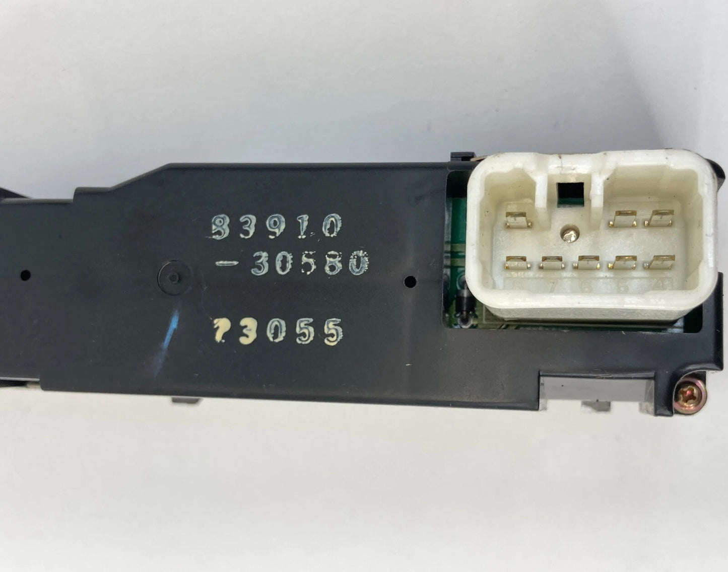 1998-2005 LEXUS GS300 GS 300 CENTER DASH CLOCK DIGITAL ASSEMBLY 83910-30580 OEM