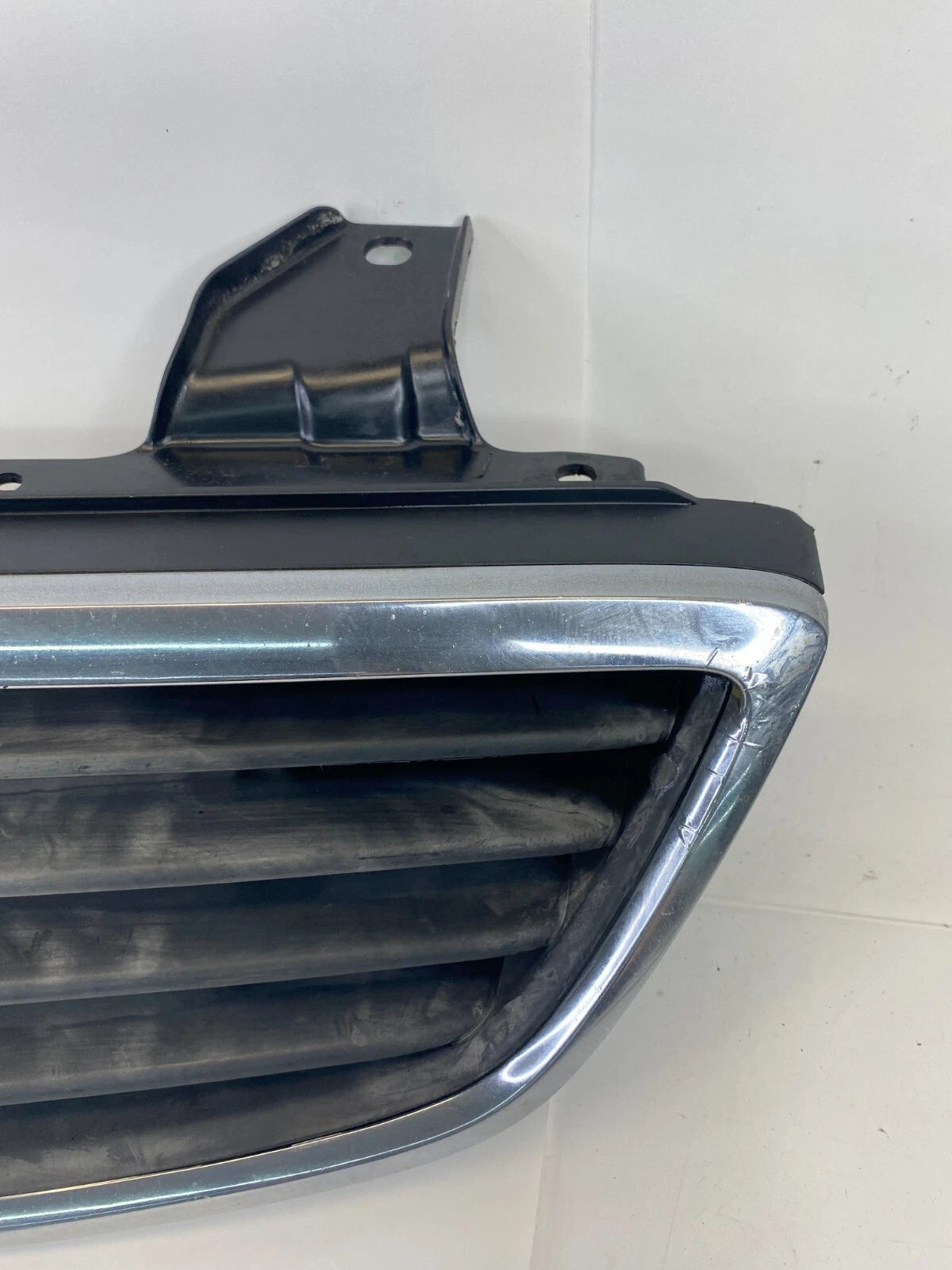 1999-2001 HONDA ODYSSEY FRONT UPPER CENTER CHROME GRILL GRILLE 71121-S0X-A0