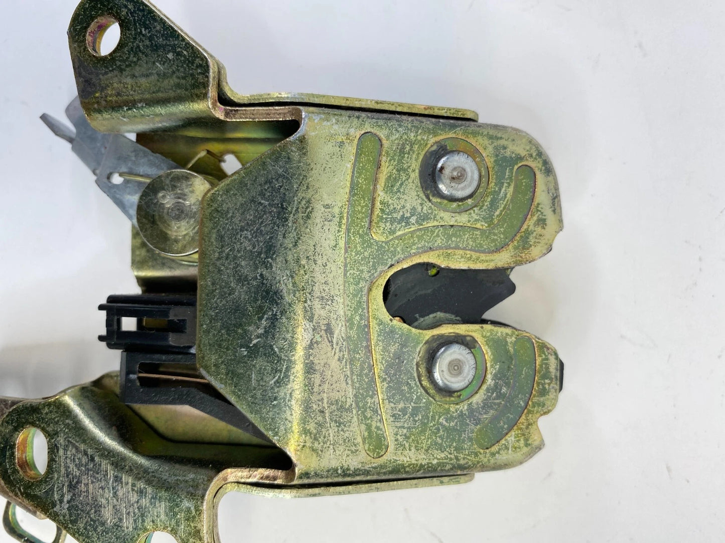 2000-2005 TOYOTA CELICA REAR HATCH LIFTGATE TRUNK LOCK LATCH ACTUATOR OEM