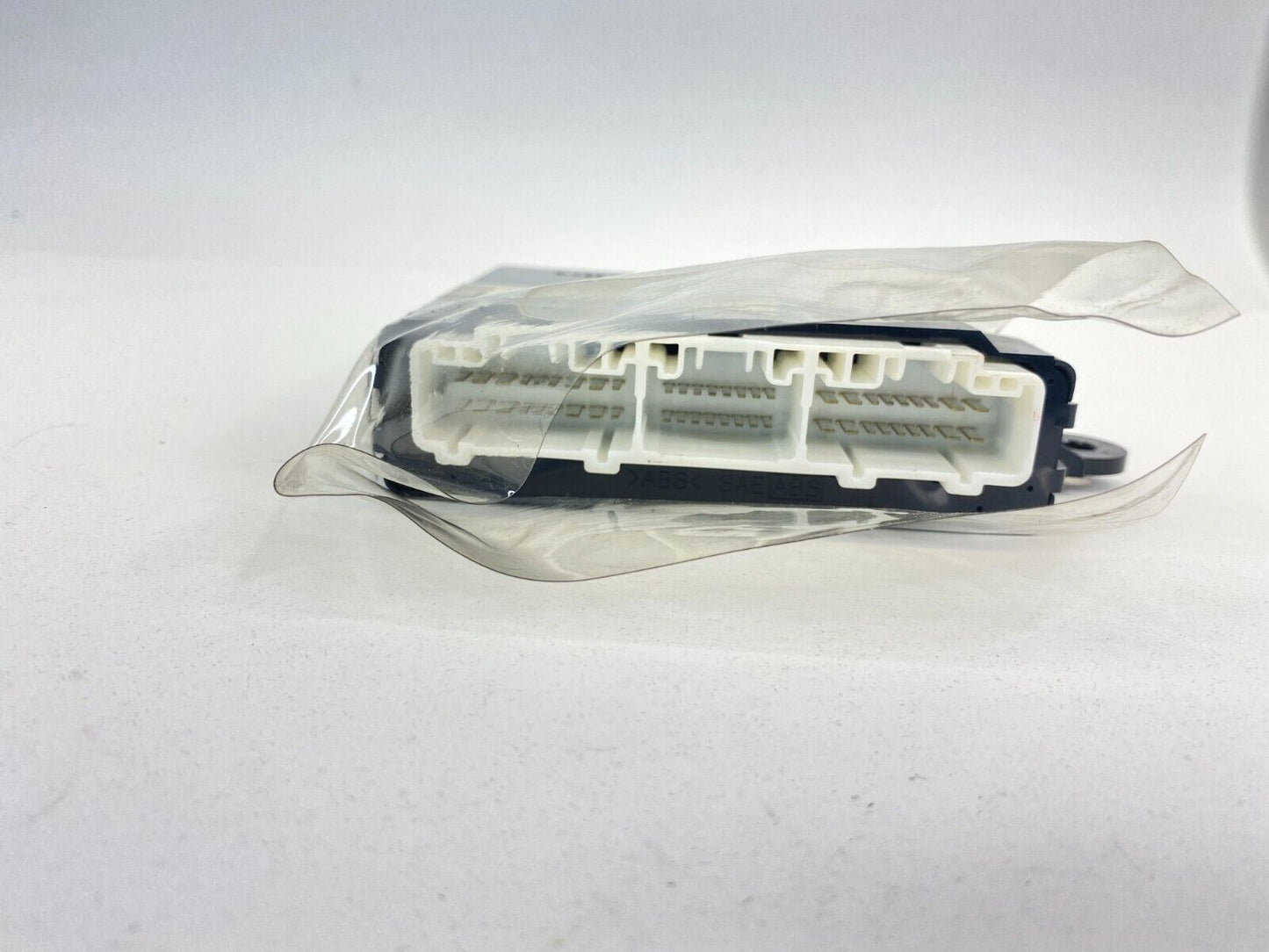 1998-2000 Lexus LS400 Front Right Door Multiplex Computer Module 8922350140 OEM