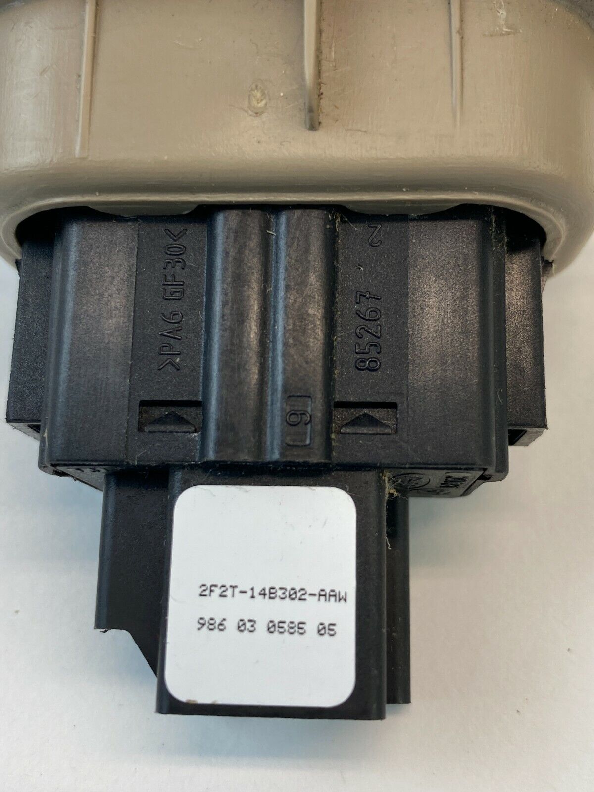 99-03 Ford Windstar Rear Left Power Sliding Door Control Switch 2F2T-14B302-AAW